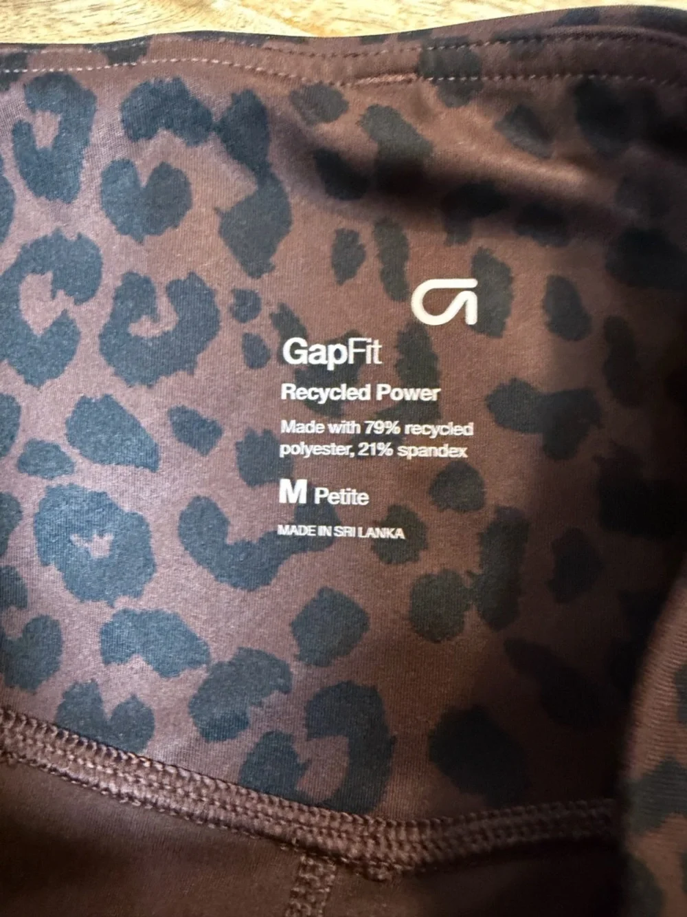 NWOT GAP Leggings Fit Brown and Black Leopard Print Sz MP